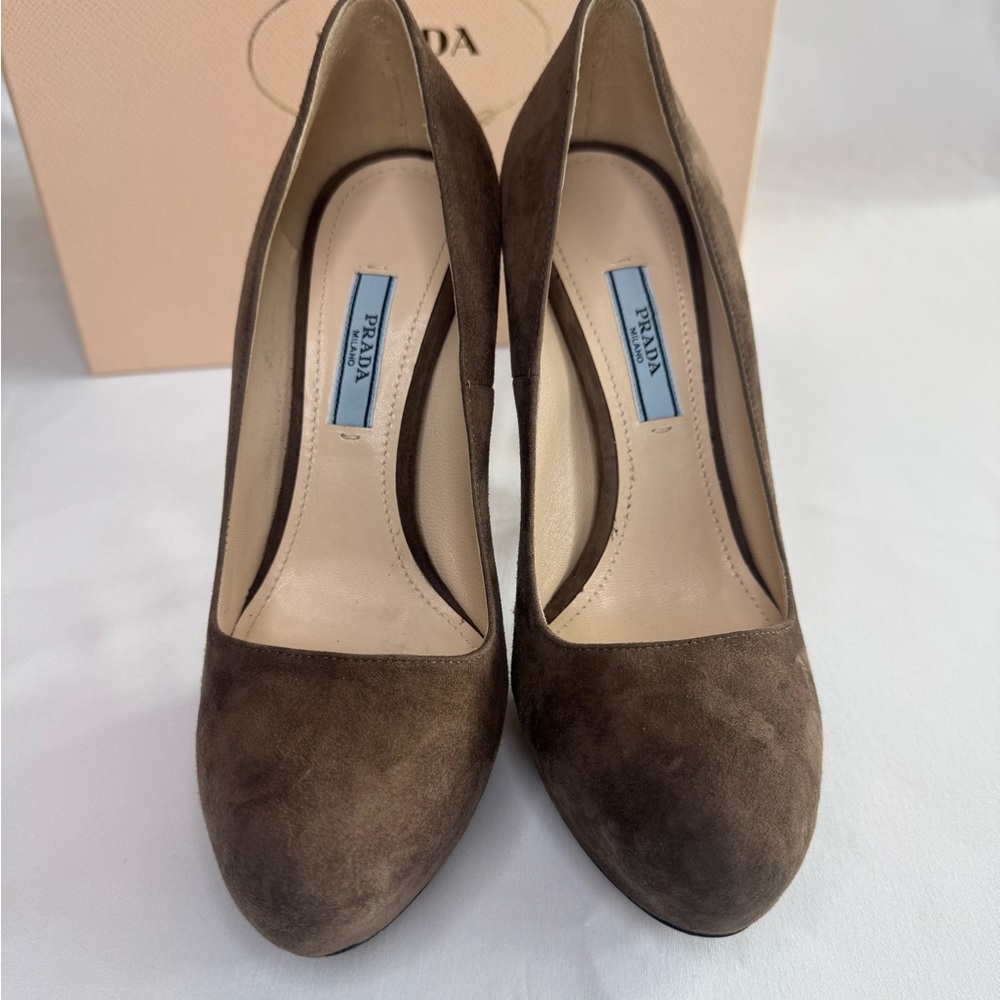 Prada Camoscio Basic Visone Suede Pumps Size 37 1… - image 1